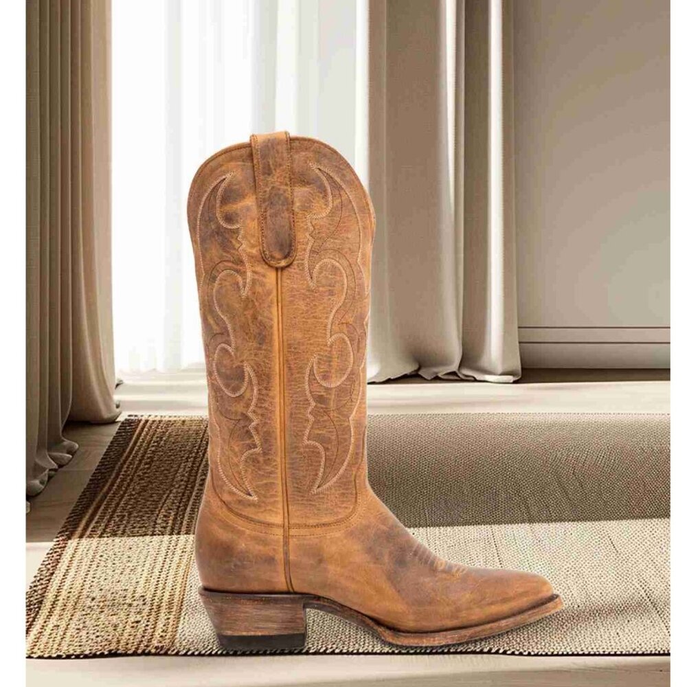Idyllwind Womens Round Toe Western Beautiful Embroidery Tan Boots